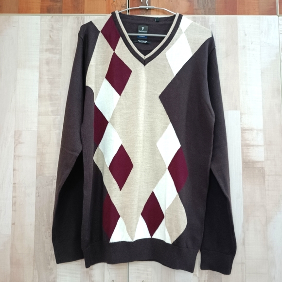 Van Heusen Other - Van heusen sweater new